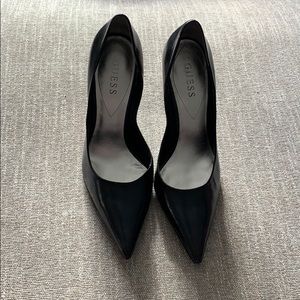 Guess Leather Pumps